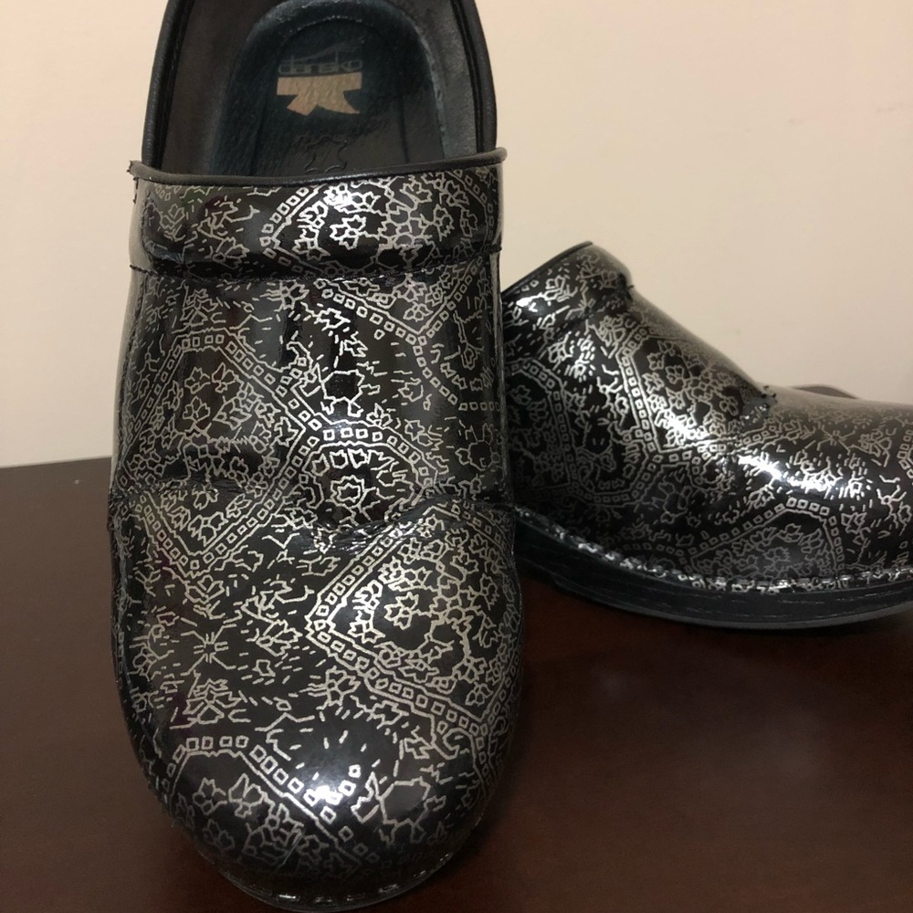 Dansko XP size 42